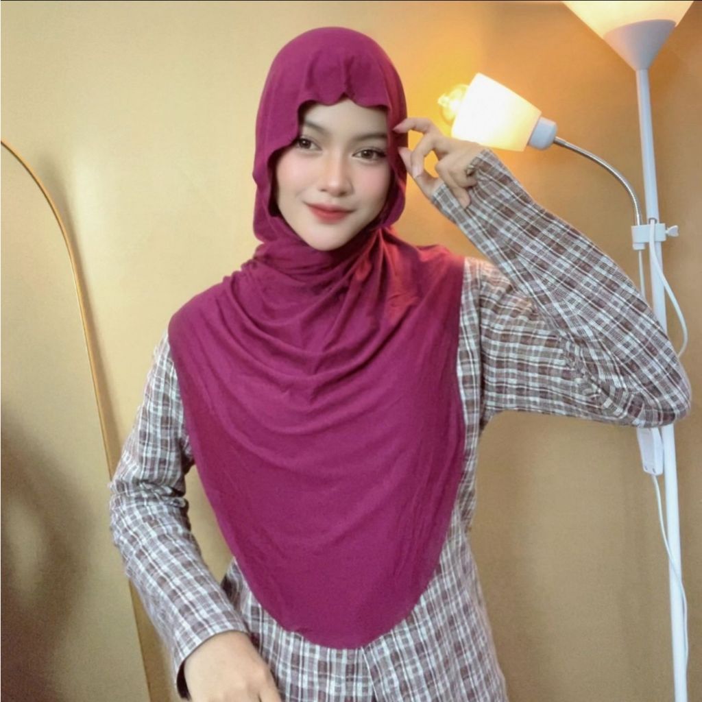 Hanania Hijab Lavia Hijab Instan Bergo Meleyot Plus Inner 2In1 Size L Kaos Rayon Cooltech