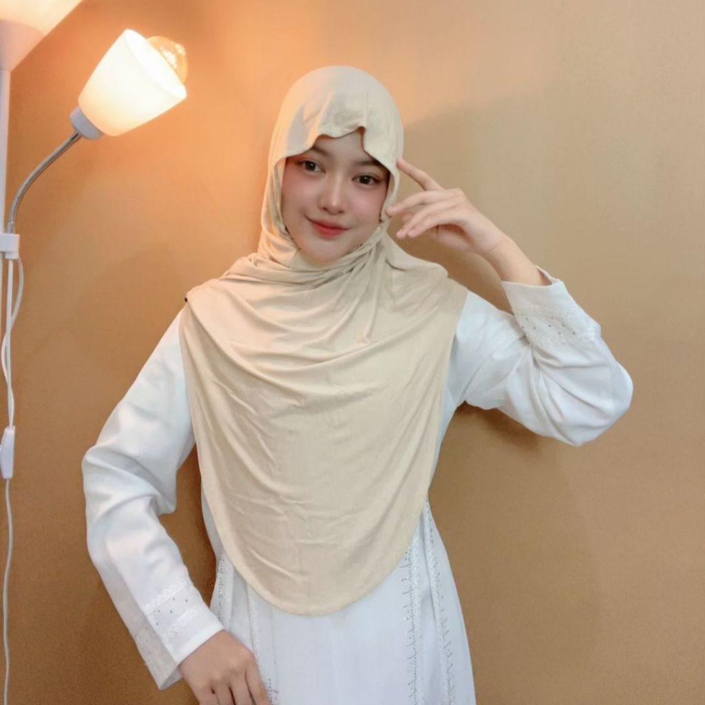 Hanania Hijab Lavia Hijab Instan Bergo Meleyot Plus Inner 2In1 Size L Kaos Rayon Cooltech