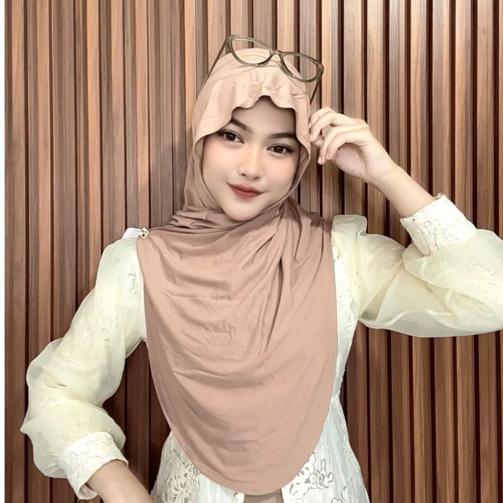 Hanania Hijab Lavia Hijab Instan Bergo Meleyot Plus Inner 2In1 Size L Kaos Rayon Cooltech