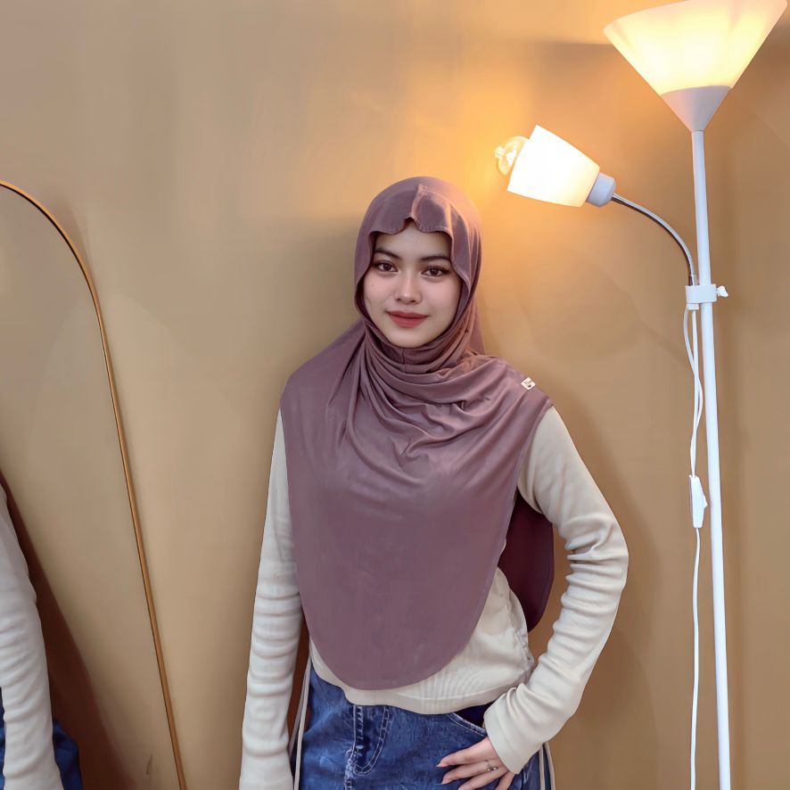 Hanania Hijab Lavia Hijab Instan Bergo Meleyot Plus Inner 2In1 Size L Kaos Rayon Cooltech