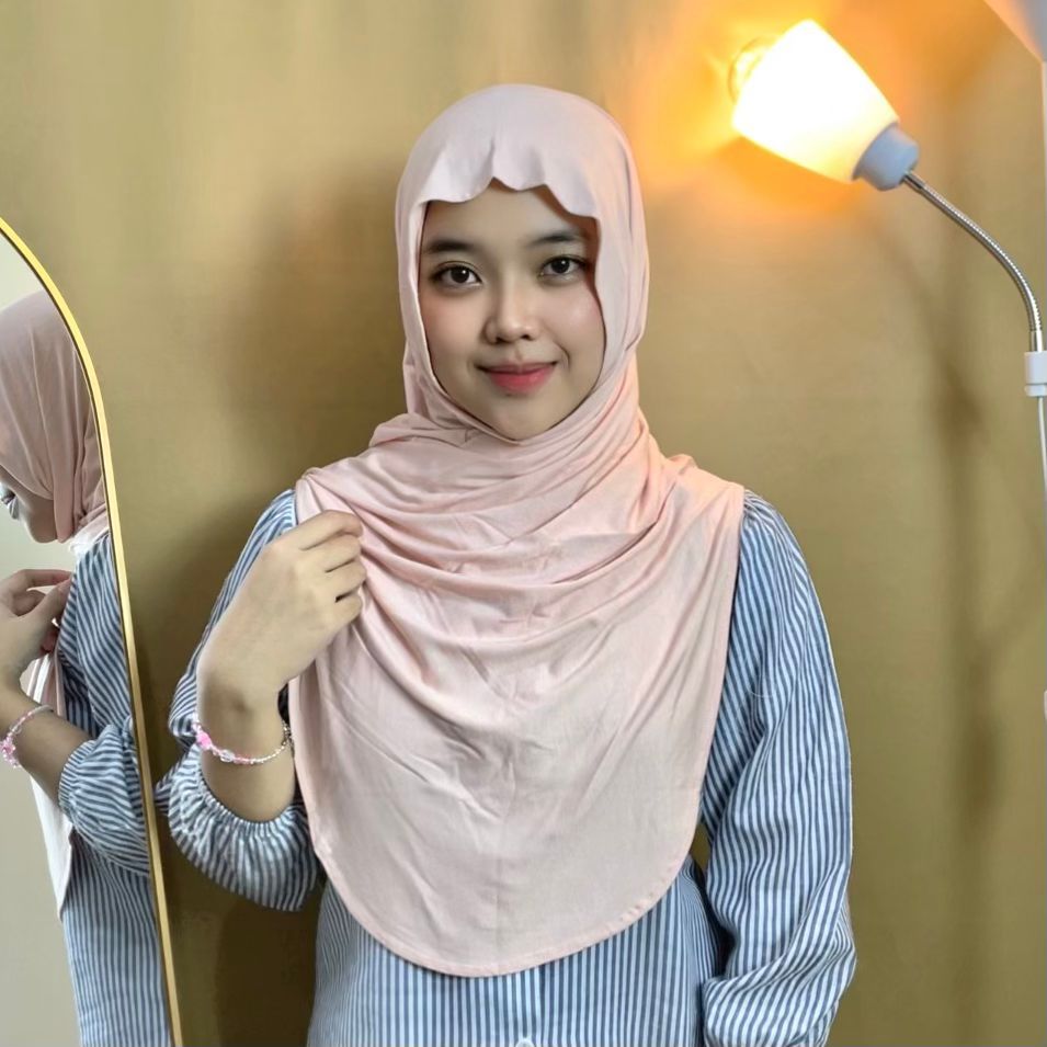 Hanania Hijab Lavia Hijab Instan Bergo Meleyot Plus Inner 2In1 Size L Kaos Rayon Cooltech
