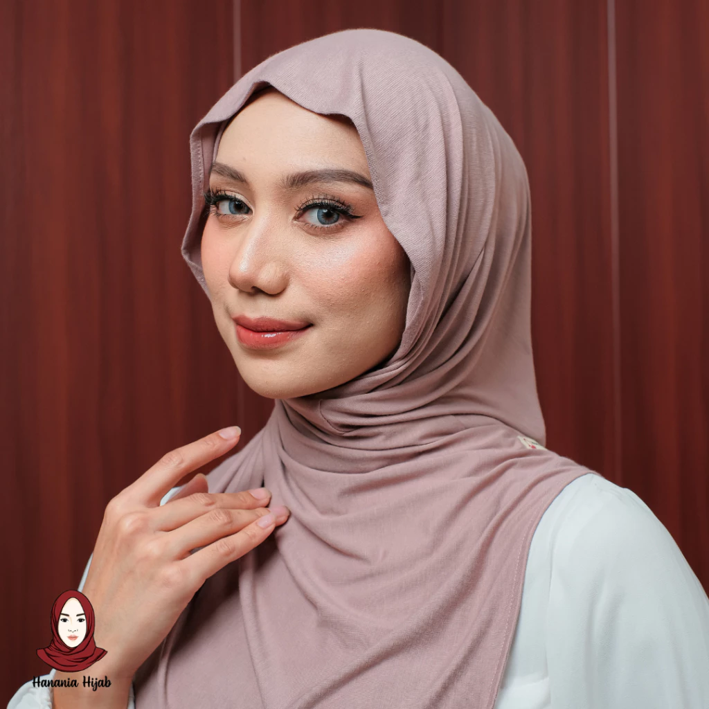 Hanania Hijab Lavia Hijab Instan Bergo Meleyot Plus Inner 2In1 Size L Kaos Rayon Cooltech